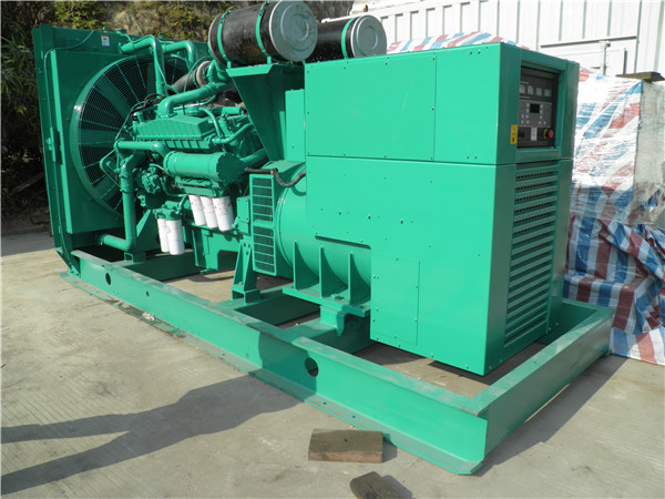 临猗出租发电机-进口柴油发电机组与国产柴油发电机组的区别